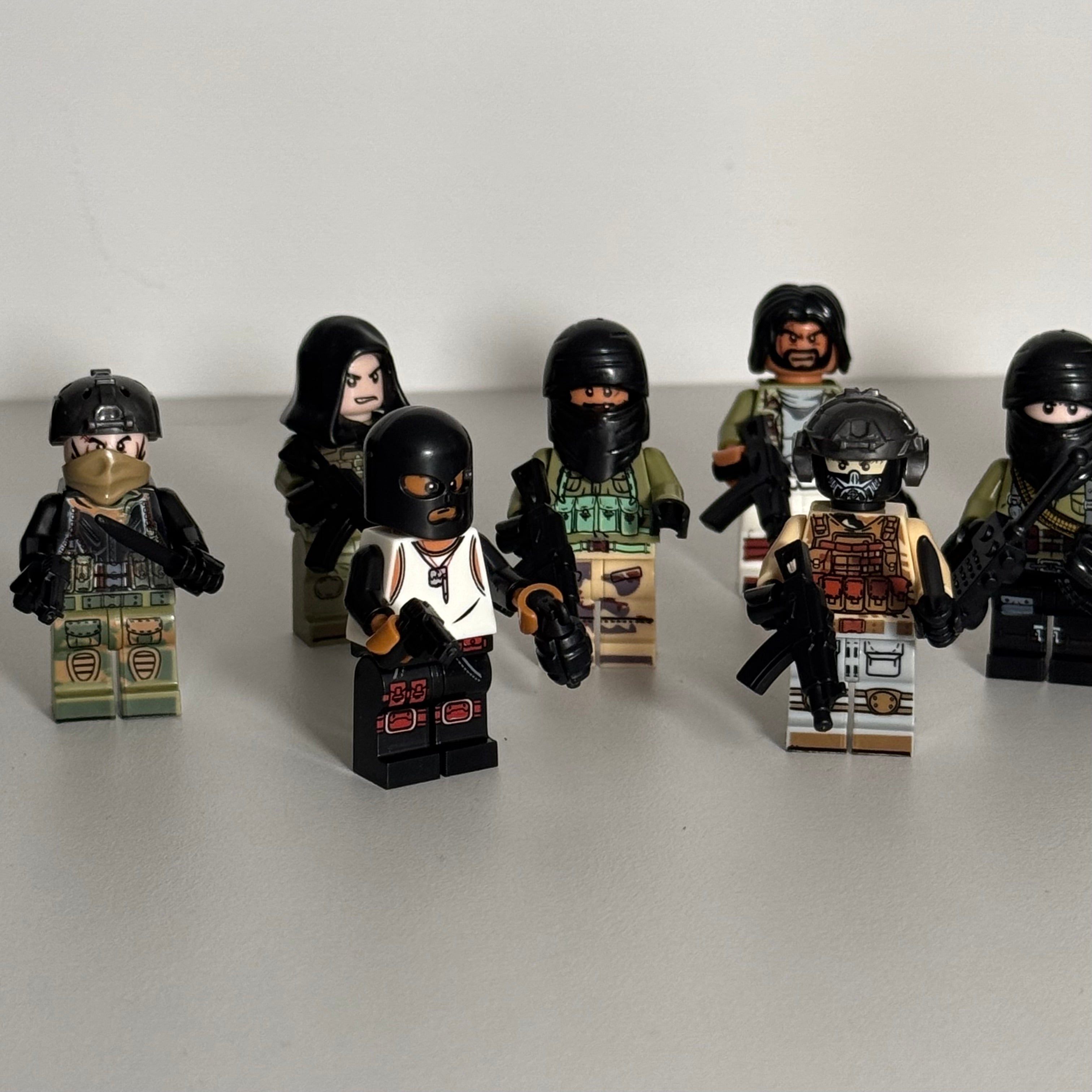 Custom Made Militia Minifigure Set (10 pcs)